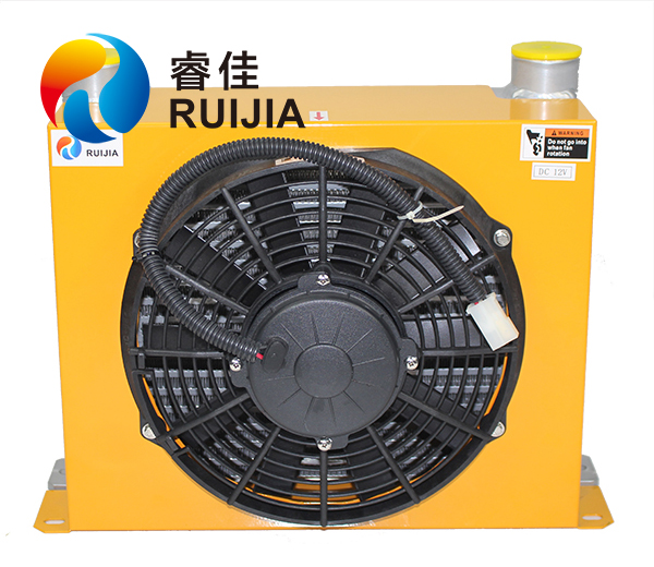 睿佳<font color='red'>液壓油冷卻器</font>，讓油溫快速下降！